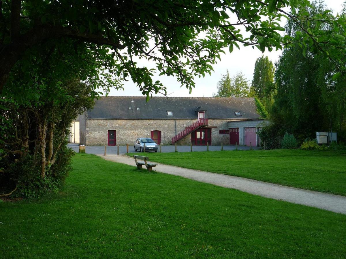 Auberge De Jeunesse Hi Pontivy Exteriér fotografie